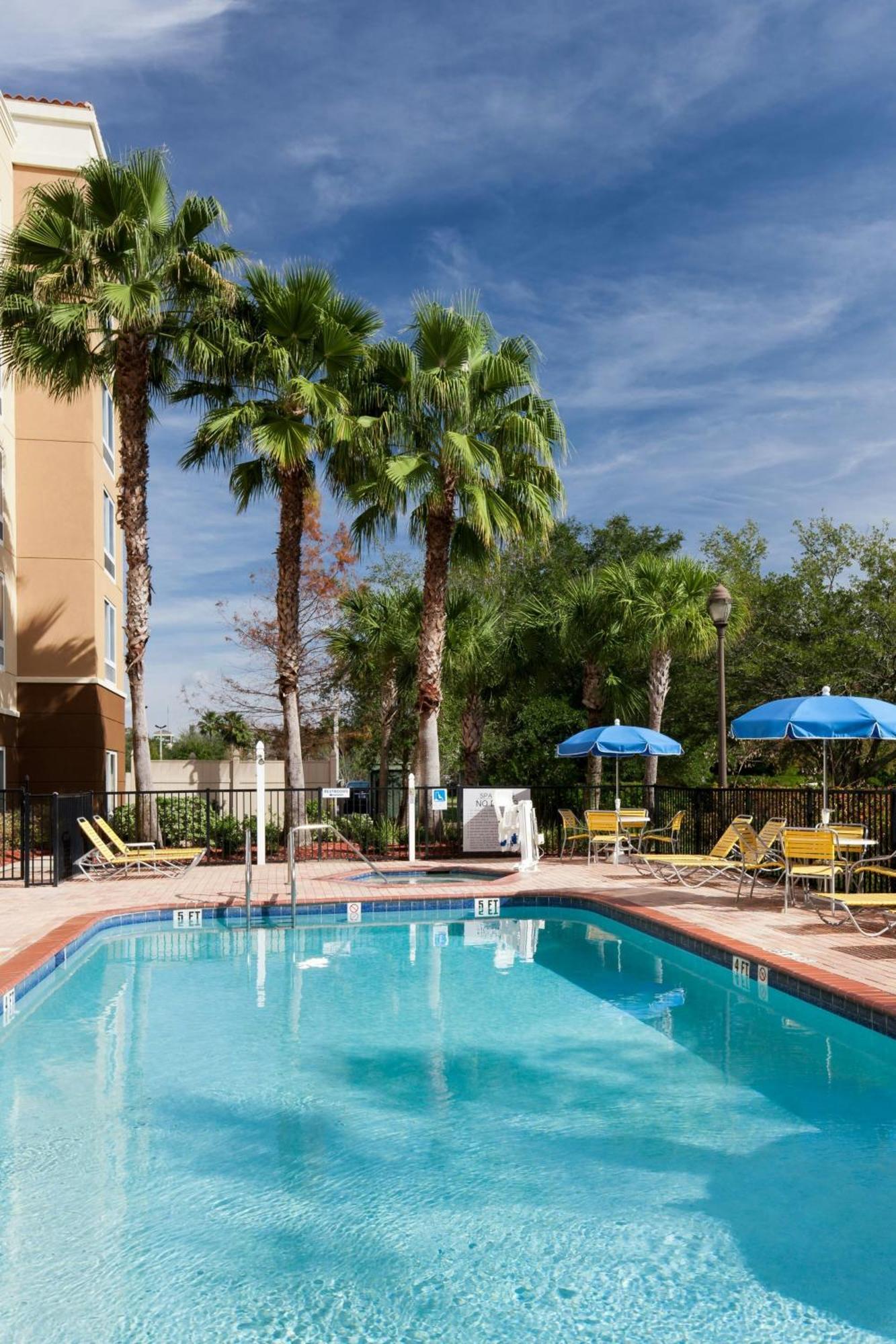 Fairfield Inn & Suites Jacksonville Butler Boulevard Exterior foto