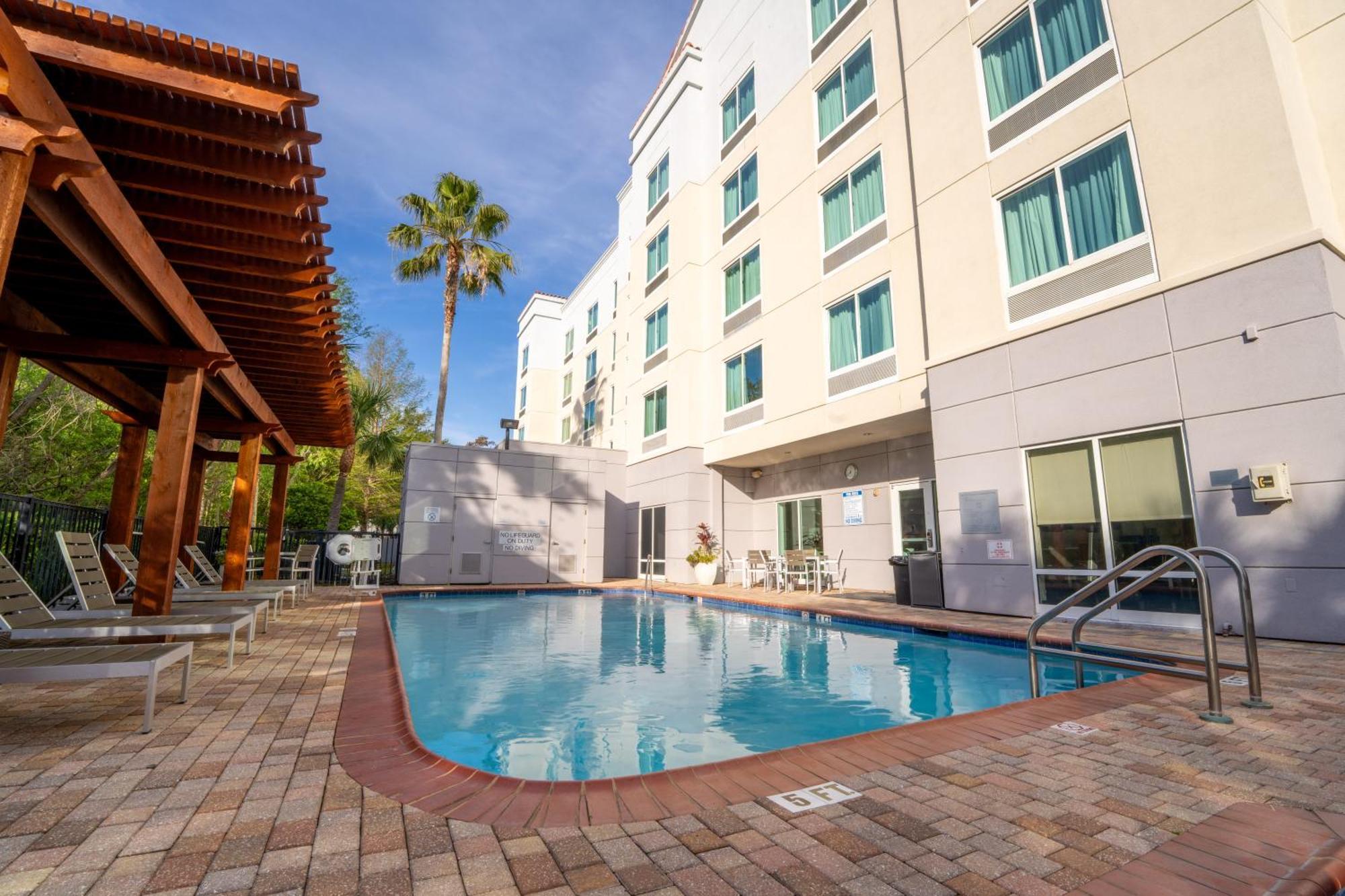 Fairfield Inn & Suites Jacksonville Butler Boulevard Exterior foto