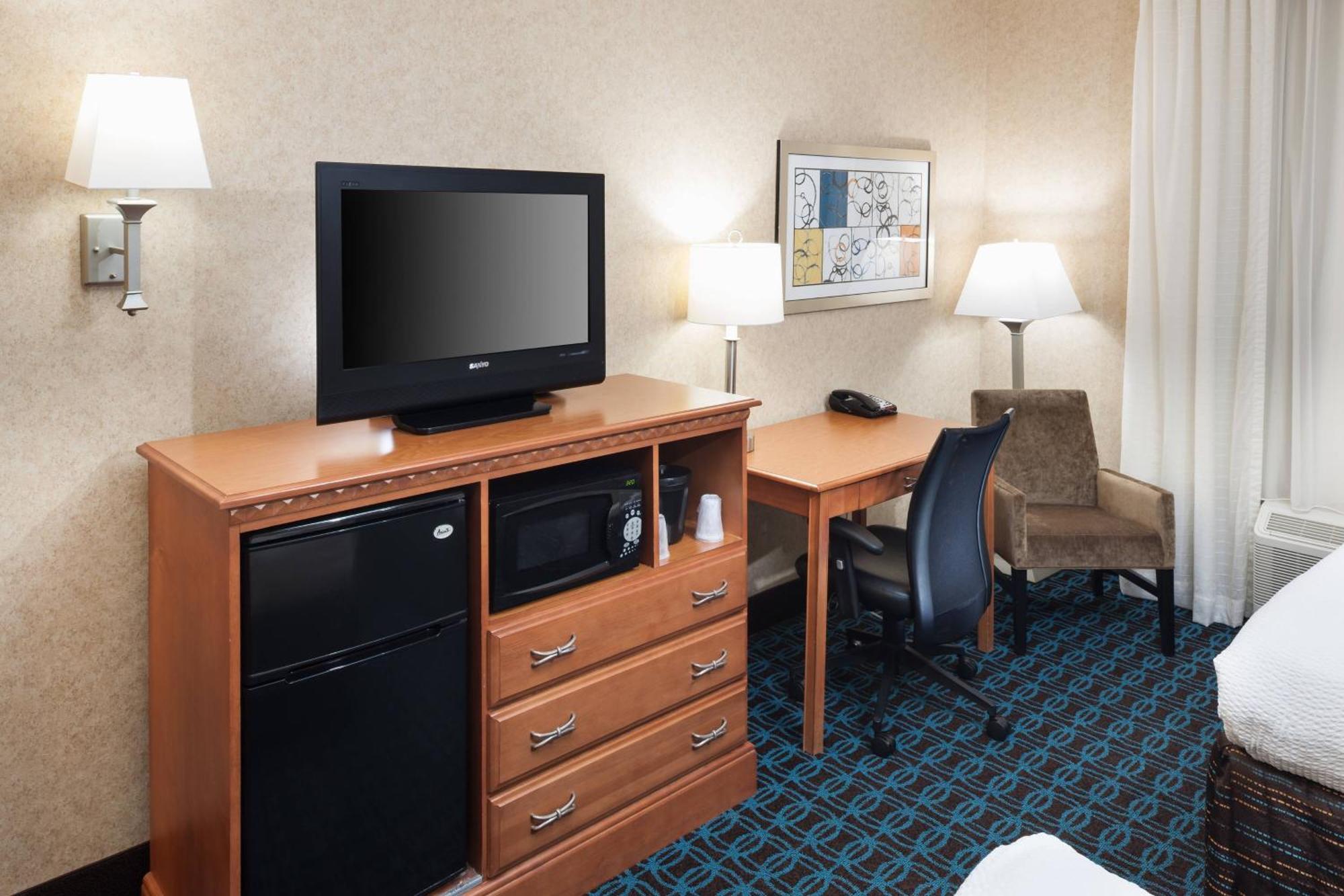 Fairfield Inn & Suites Jacksonville Butler Boulevard Exterior foto